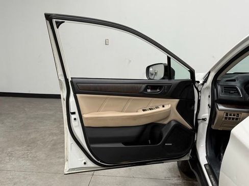 Used 2019 Subaru Outback 2.5i Limited image 13