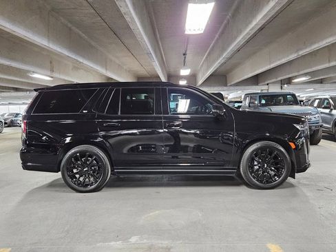 Used 2023 Cadillac Escalade Sport Platinum w/ LPO, ONYX Package image 3