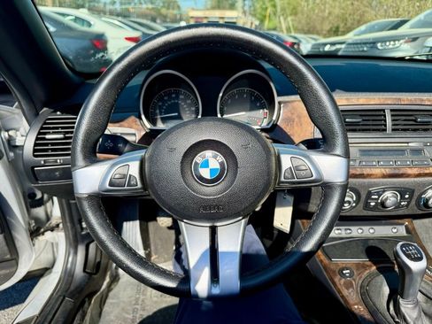 Used 2008 BMW Z4 3.0si RWD image 10