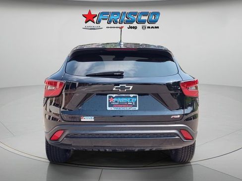 Used 2024 Chevrolet Trax RS w/ Driver Confidence Package FWD image 6