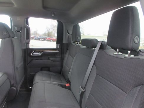 New 2026 GMC Sierra 2500 SLE w/ SLE Value Package; AWD/4WD image 15