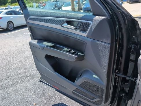 Used 2021 Volkswagen Atlas SE w/ Panoramic Sunroof Package AWD/4WD image 23