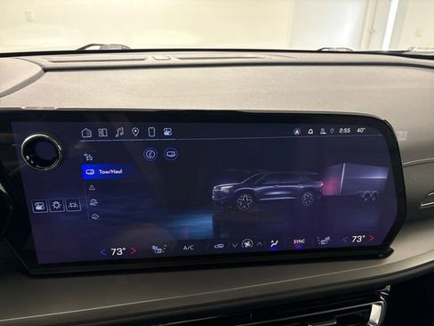 Used 2024 Chevrolet Traverse LT w/ Trailering Package image 43