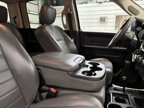 Used 2018 RAM 3500 Tradesman w/ Snow Chief Group image 25