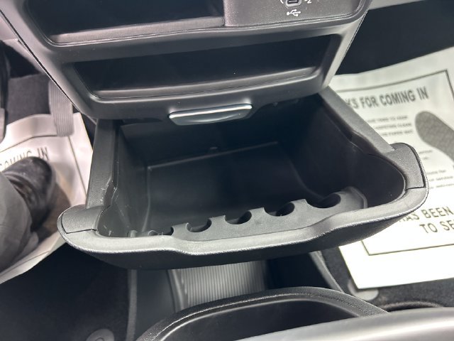 New 2026 Chrysler Pacifica Select FWD image 20