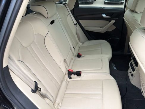 Used 2021 Audi Q5 2.0T Premium Plus w/ Premium Plus Package AWD/4WD image 10