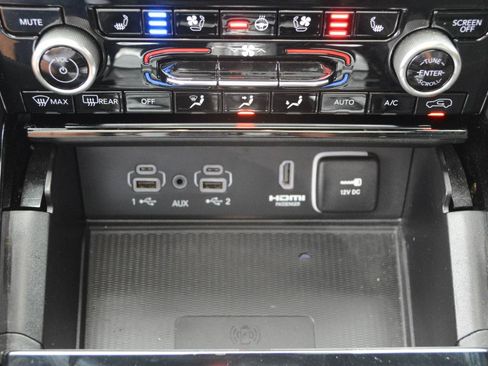 Used 2024 Jeep Grand Cherokee Summit AWD/4WD image 28