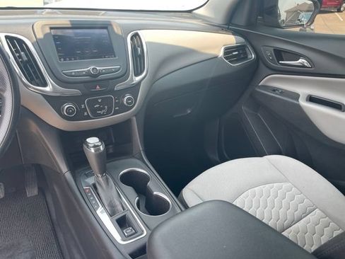Used 2020 Chevrolet Equinox LT AWD/4WD image 19