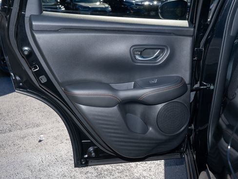 Used 2024 Honda HR-V Sport image 11