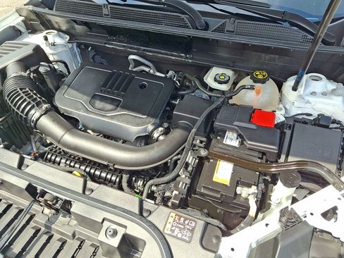 Used 2023 GMC Acadia SLE w/ Driver Convenience Package FWD image 30