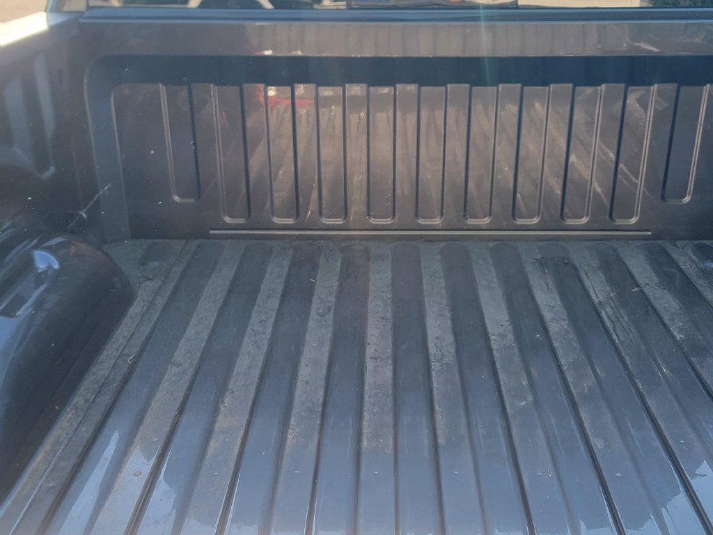 Used 2023 RAM 1500 Laramie AWD/4WD image 11