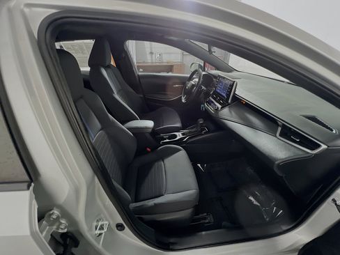 Used 2021 Toyota Corolla SE image 31