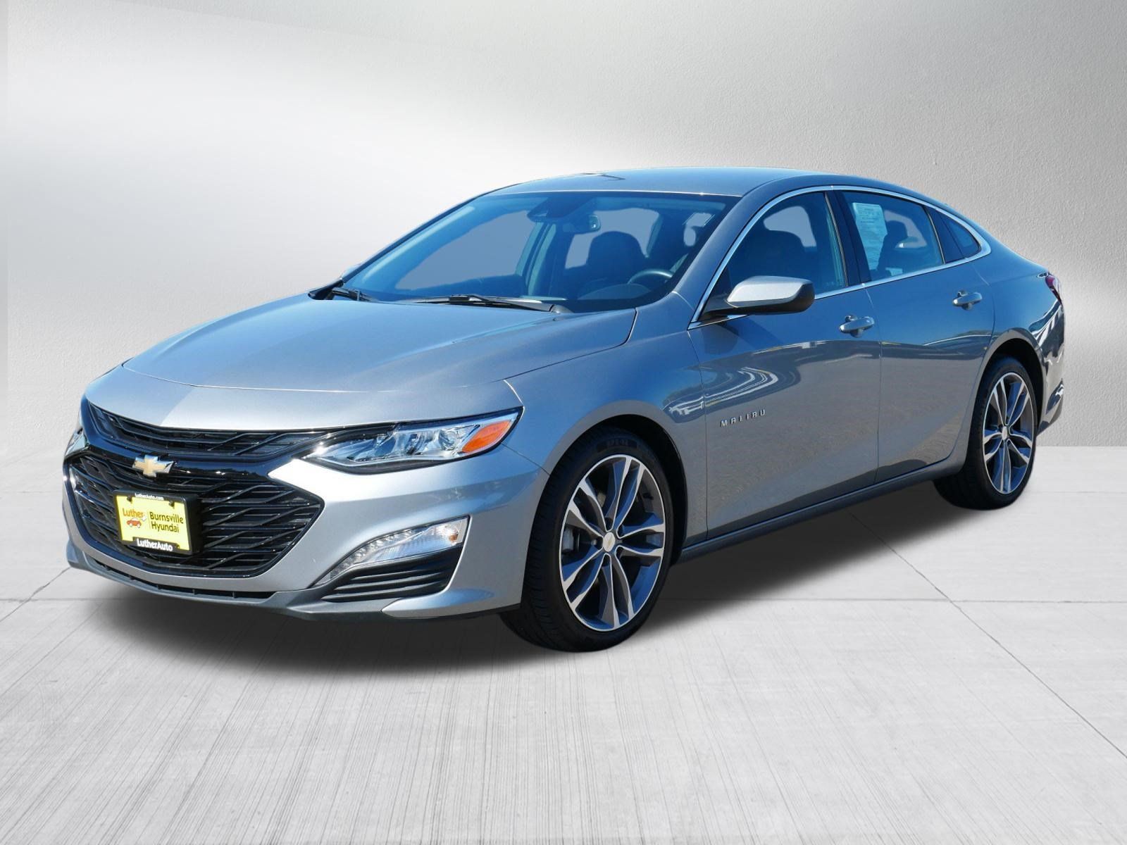 Used 2024 Chevrolet Malibu LT FWD image 3