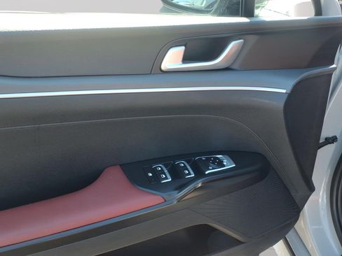 Used 2023 Kia K5 GT-Line image 9