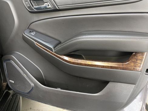 Used 2018 Chevrolet Tahoe LT image 23