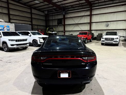 Used 2017 Dodge Charger R/T RWD image 6