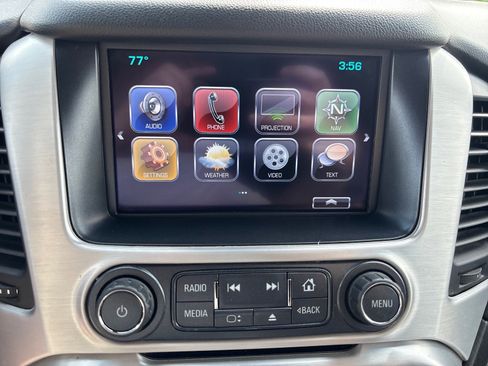 Used 2018 GMC Yukon XL SLT w/ Premium Edition AWD/4WD image 40
