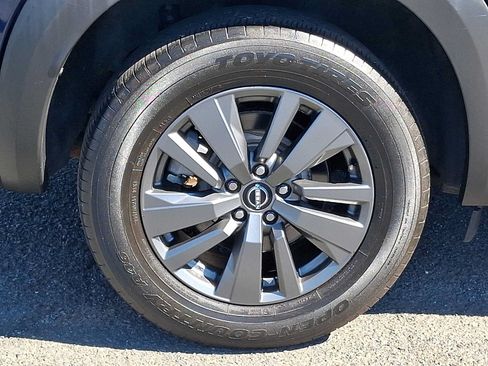 Used 2022 Nissan Pathfinder SV AWD/4WD image 7