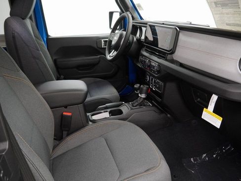 New 2026 Jeep Wrangler Sport AWD/4WD image 32