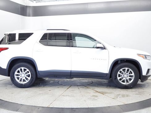 Used 2018 Chevrolet Traverse LT AWD/4WD image 8