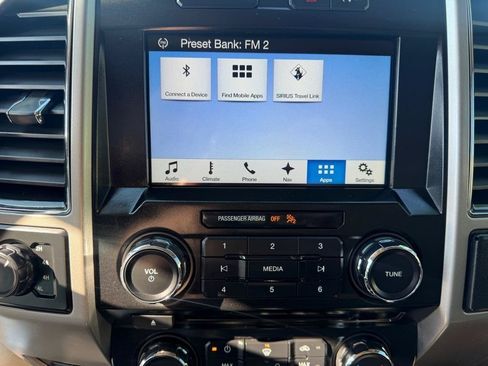 Used 2018 Ford F150 Lariat w/ Equipment Group 501A Mid AWD/4WD image 39