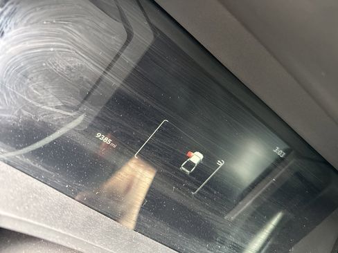 Used 2025 Toyota Tacoma SR image 5