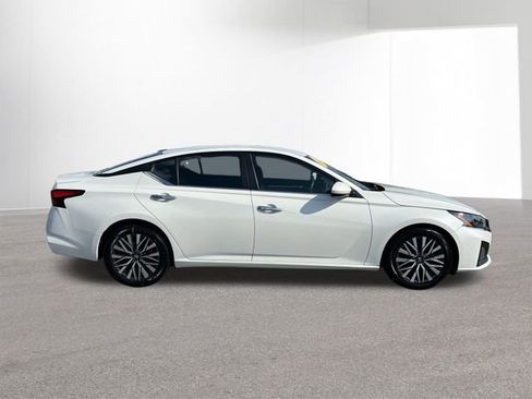 Certified 2023 Nissan Altima 2.5 SV image 33