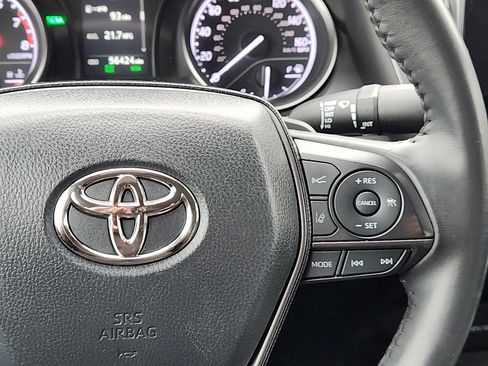 Certified 2024 Toyota Camry SE w/ Convenience Package image 17