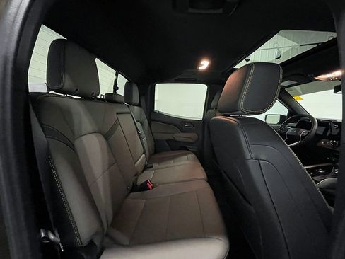 Used 2025 Chevrolet Colorado ZR2 w/ Technology Package image 26