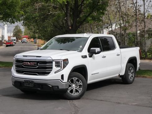 Used 2024 GMC Sierra 1500 SLT AWD/4WD image 1