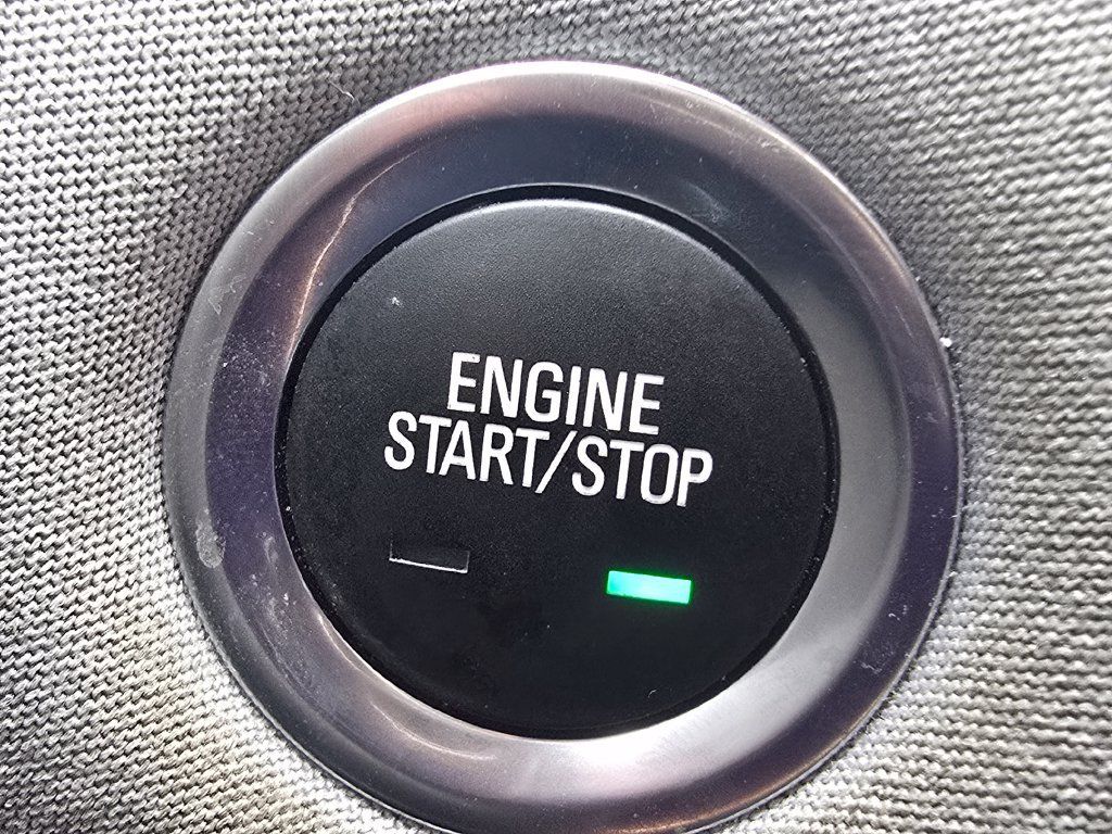 Used 2023 Chevrolet Malibu LT FWD image 26
