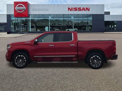 Used 2024 Chevrolet Silverado 1500 High Country w/ Technology Package AWD/4WD image 4