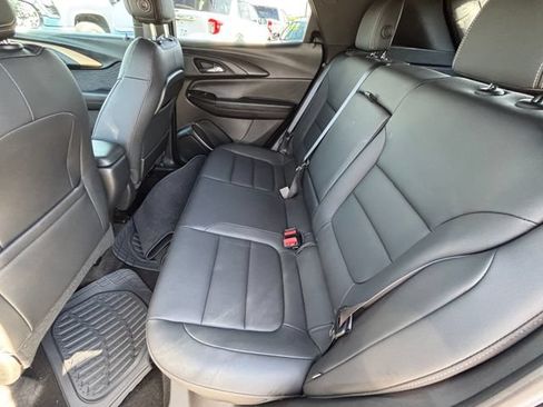 Used 2021 Chevrolet TrailBlazer ACTIV w/ Driver Confidence Package FWD image 13