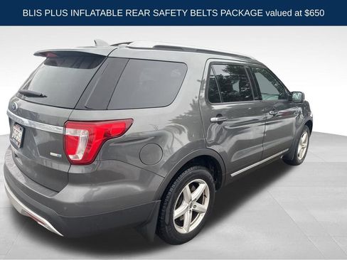 Used 2016 Ford Explorer XLT w/ Equipment Group 202A image 7