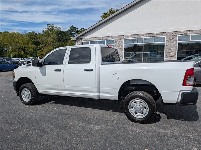 Used 2024 RAM 2500 Tradesman w/ Protection Group AWD/4WD image 4