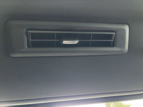 New 2026 GMC Yukon XL AT4 AWD/4WD image 22