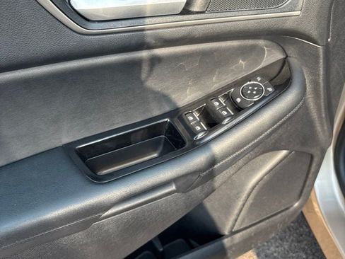 Used 2020 Ford Edge SEL w/ Convenience Package AWD/4WD image 12