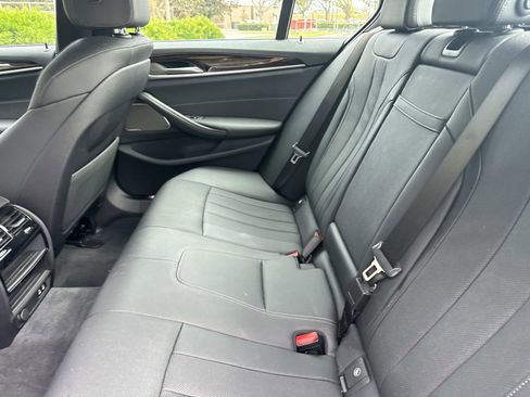 Used 2022 BMW 530i 530i w/ Premium Package image 13