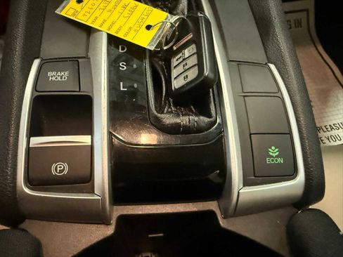 Used 2018 Honda Civic EX image 34