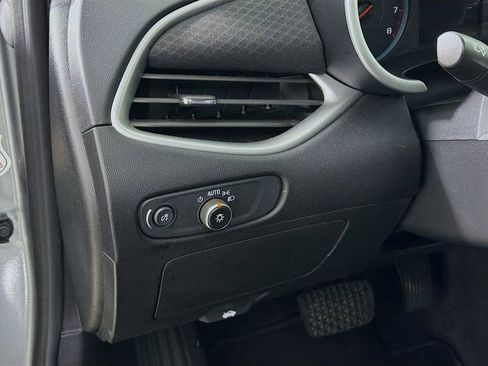 Used 2024 Chevrolet Malibu LT image 12