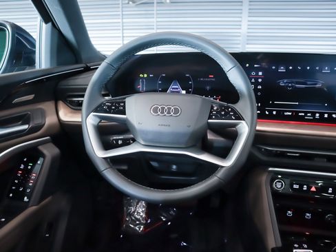 New 2025 Audi Q5 Prestige image 17