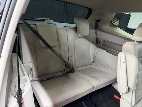 Used 2022 Volkswagen Atlas SEL Premium image 23