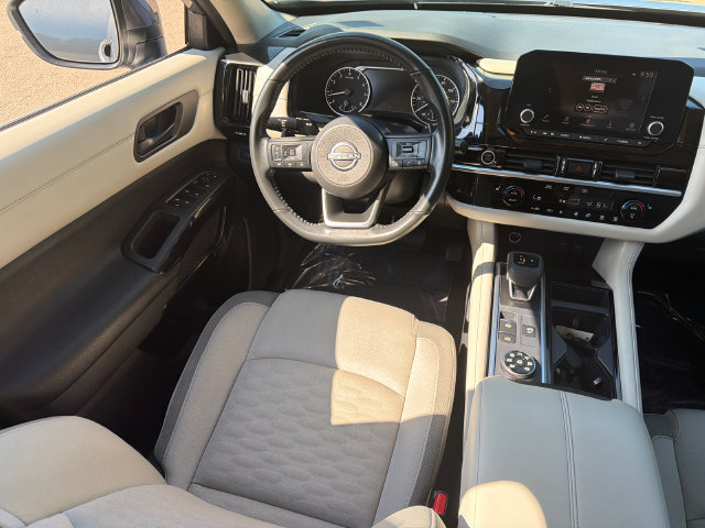 Used 2024 Nissan Pathfinder SV AWD/4WD image 21