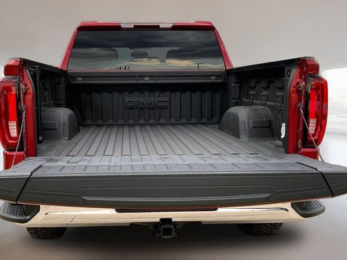 Used 2022 GMC Sierra 1500 SLT AWD/4WD image 18
