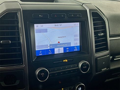 Used 2020 Ford Expedition Platinum image 19