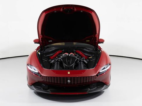 Used 2024 Ferrari Roma Spider image 9