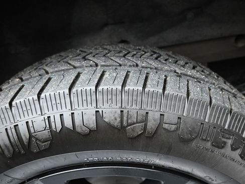 Used 2022 Chevrolet Silverado 1500 RST image 9