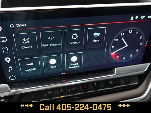 Used 2025 GMC Sierra 1500 SLT AWD/4WD image 40