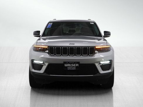 Used 2022 Jeep Grand Cherokee Limited image 8