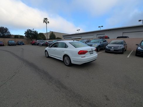 Used 2016 Volkswagen Passat 1.8T SE image 7